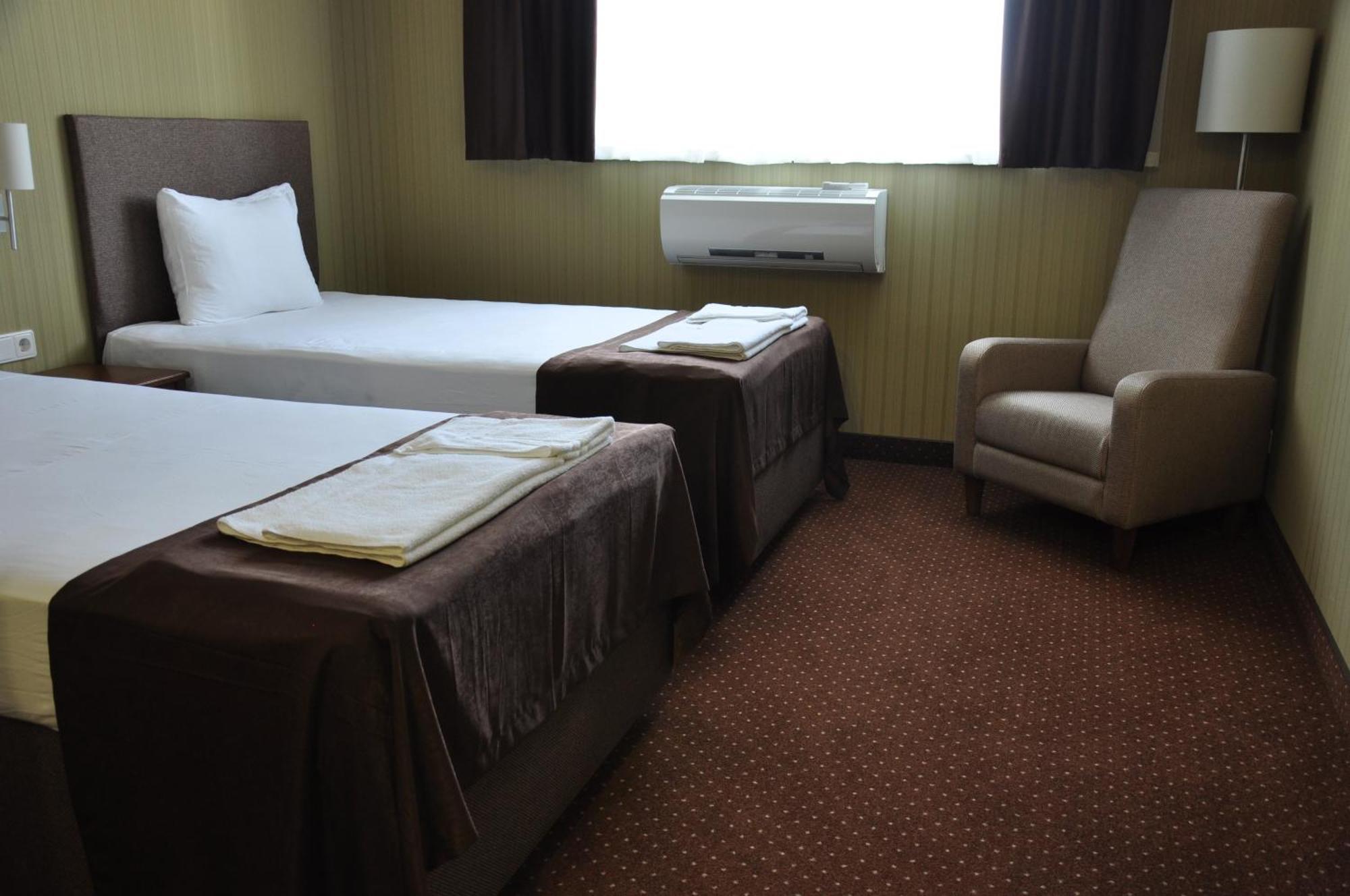 Hotel 7Ya Krasnosilske Luaran gambar
